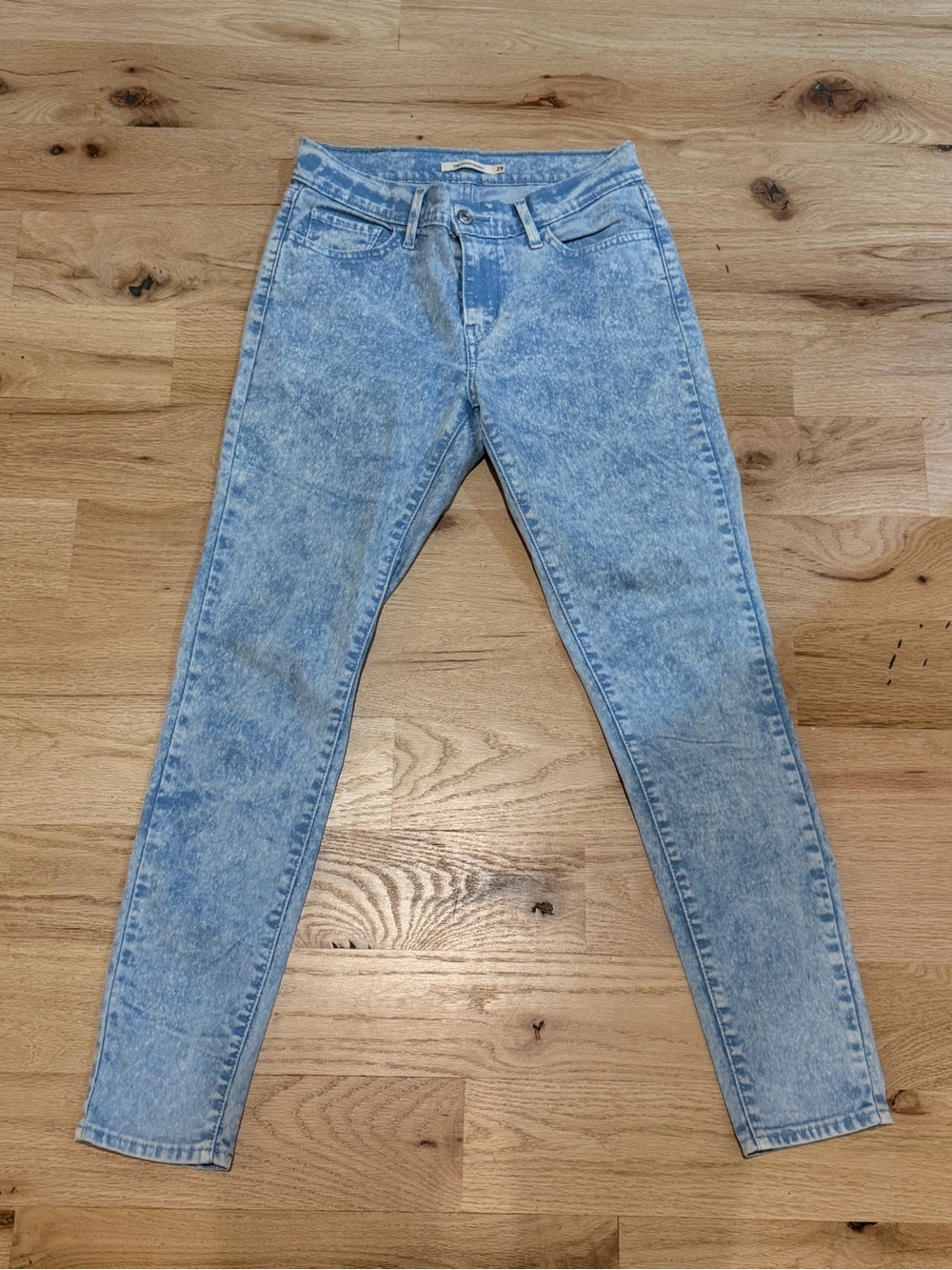 High-Rise Light Wash Women’s Jeans